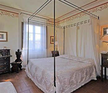 Villa Lombardi カマイオーレ エクステリア 写真